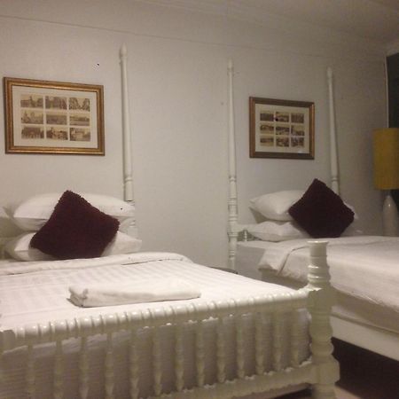 Хостел Bed In Town Чиангмай Экстерьер фото