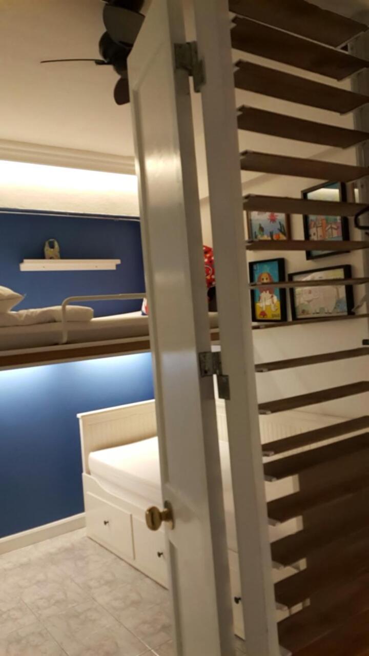 Хостел Bed In Town Чиангмай Экстерьер фото