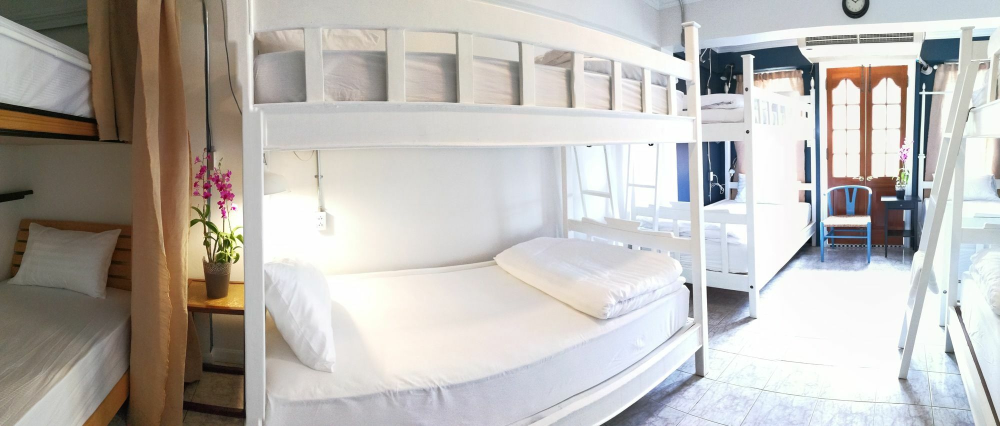 Хостел Bed In Town Чиангмай Экстерьер фото