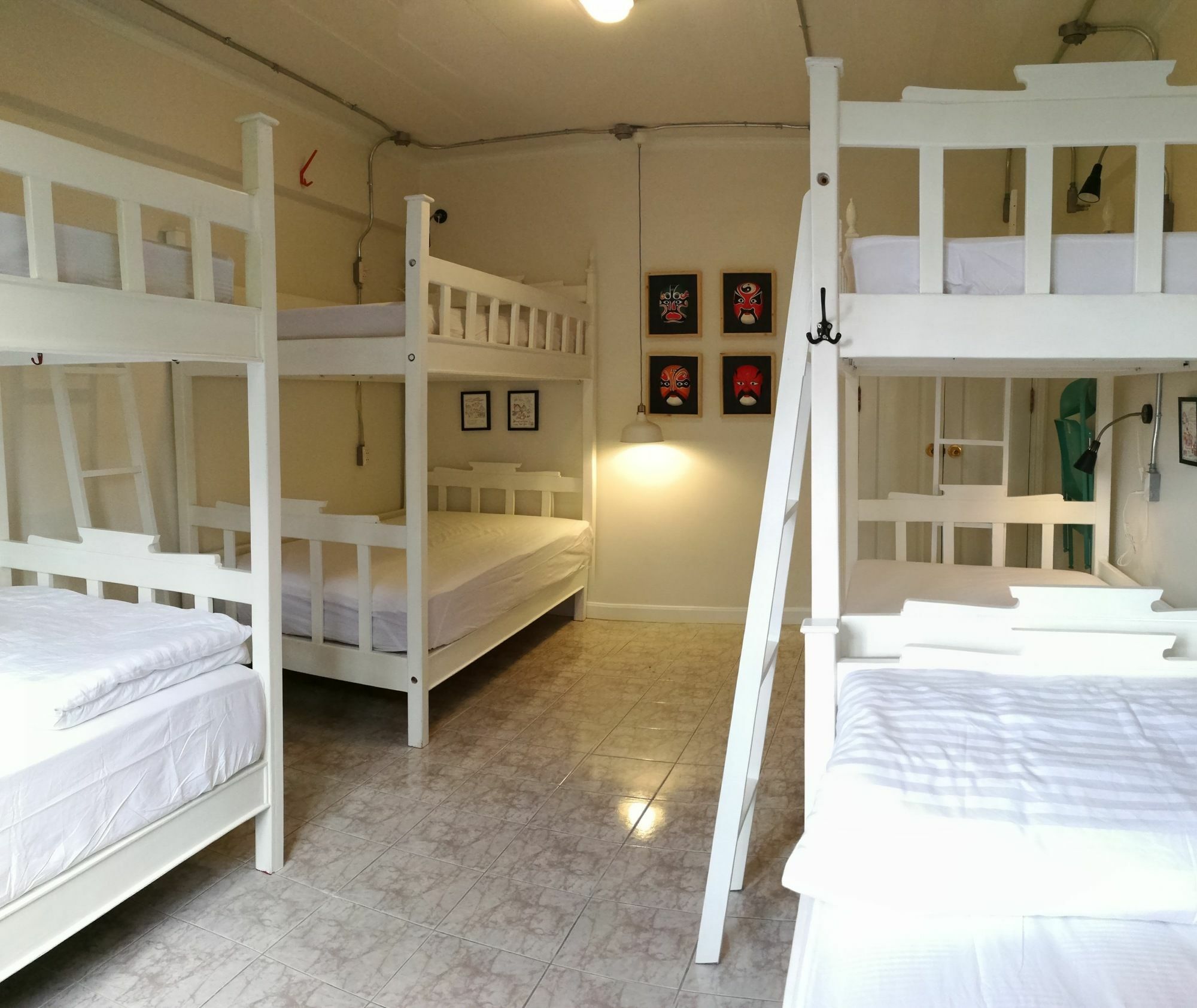Хостел Bed In Town Чиангмай Экстерьер фото
